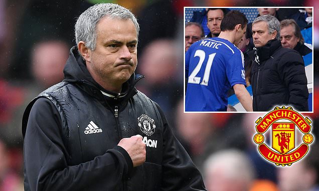 José Mourinho gets tough with his Manchester United players at half-time
