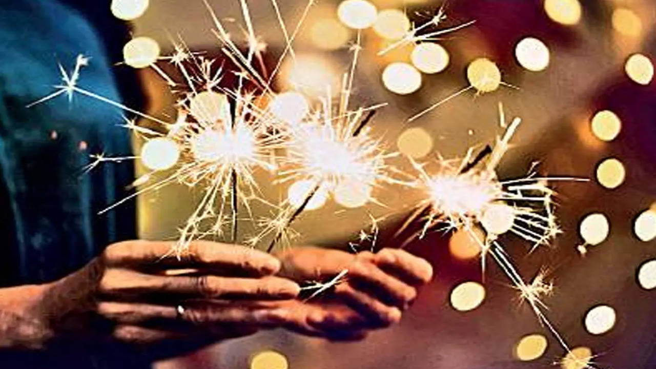 Entertainment Crackers Safety Tips: How to Enjoy Them Without Getting Hurt: A Guide to Safe Fun with Entertainment Crackers.